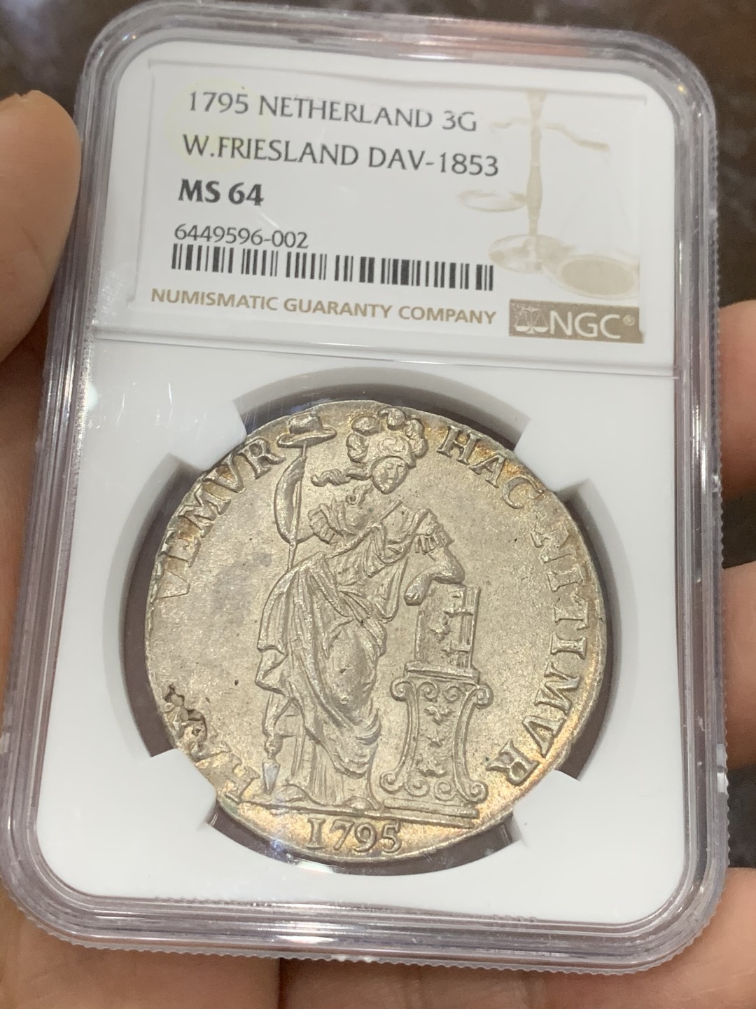 《竞宝斋》第121场-周日，周一 ，2场连拍（全场包邮） NGC MS64 荷兰 1795年  西弗里斯兰省 3盾 女站人 大银币  人物脸部清晰 正反底板凝霜好 光度十足 非常值得收藏