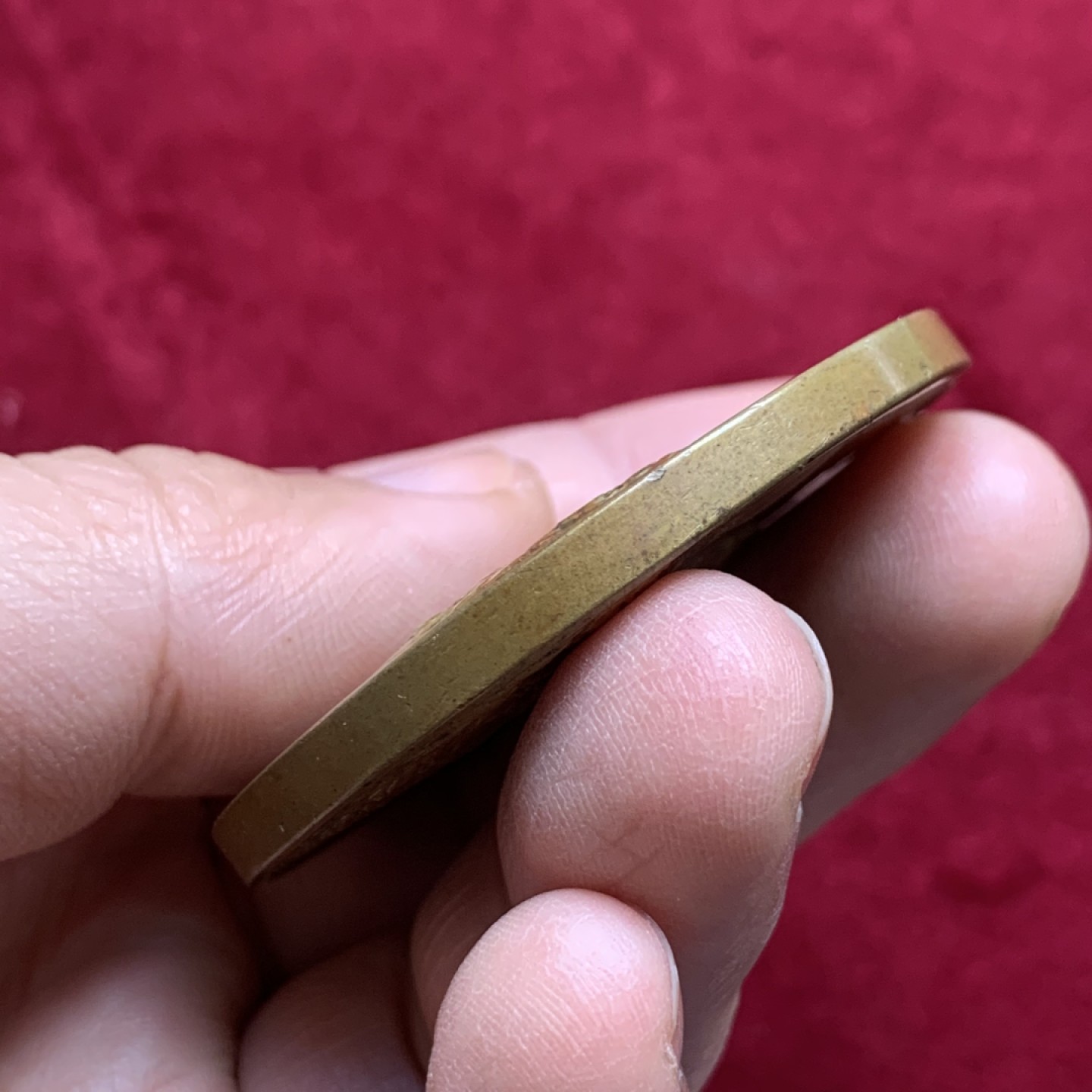 《竞宝斋》第121场-周日，周一 ，2场连拍（全场包邮） 1911年英国乔治五世登基纪念铜章，直径51mm，重量78g，同一系列中发行量最少的，高浮雕