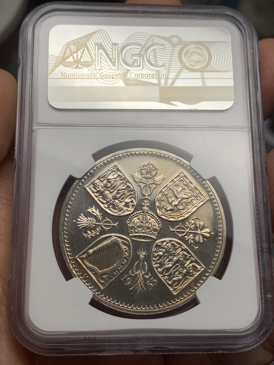 《竞宝斋》第121场-周日，周一 ，2场连拍（全场包邮） NGC-PF62带CAMEO 英国 1953年伊丽莎白二世首年加冕克朗，热门品种，