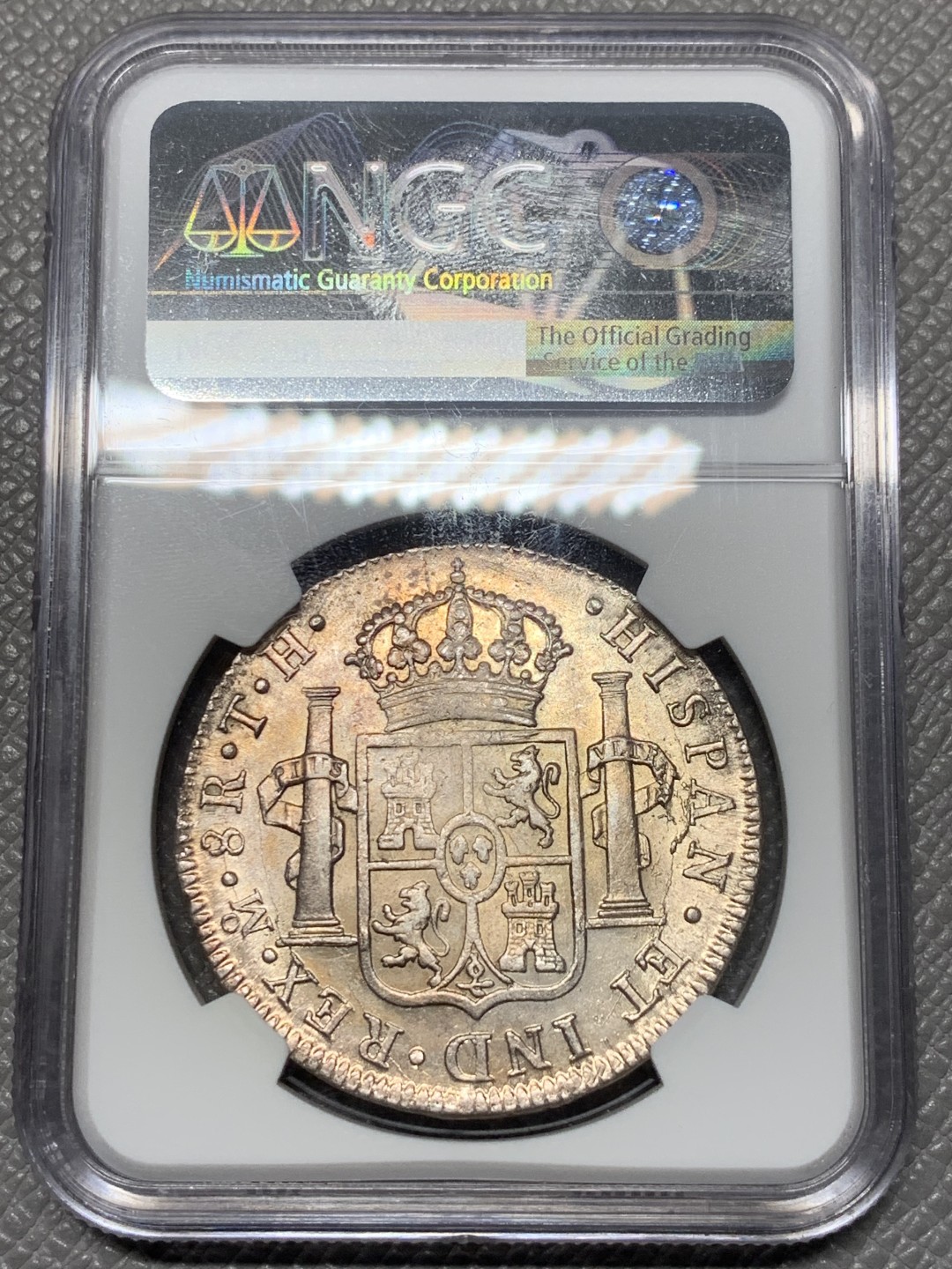 《竞宝斋》第121场-周日，周一 ，2场连拍（全场包邮） NGC UNC 墨西哥 1809年 费七 戎装版 8R 双柱 大银币正反深打 光度难得