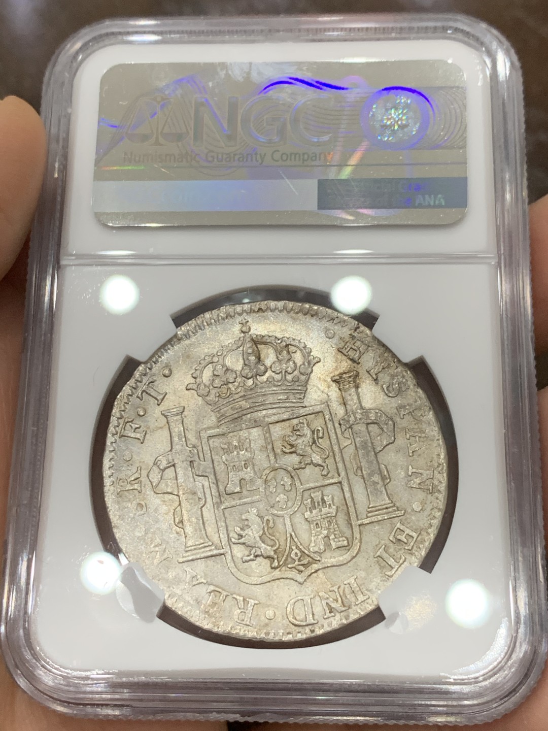 《竞宝斋》第121场-周日，周一 ，2场连拍（全场包邮） NGC UNC 墨西哥 1803年 卡四 8R 双柱大银币 正反深打 状态很好