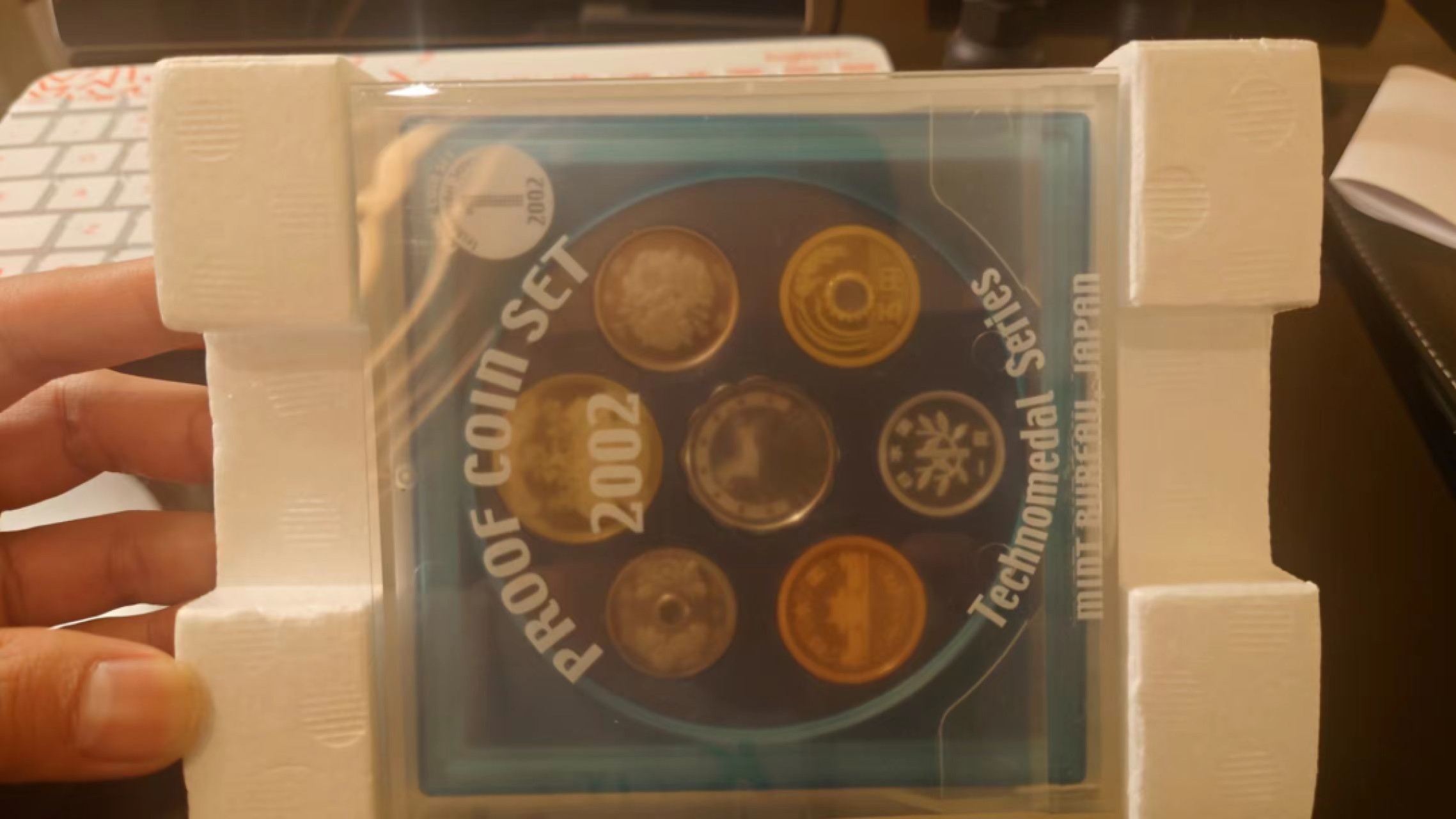 今晚八点半【世界钱币收藏】精选微拍第51期暨2022年第八期 港澳纸币 2002年日本精制硬币套装 全新原盒