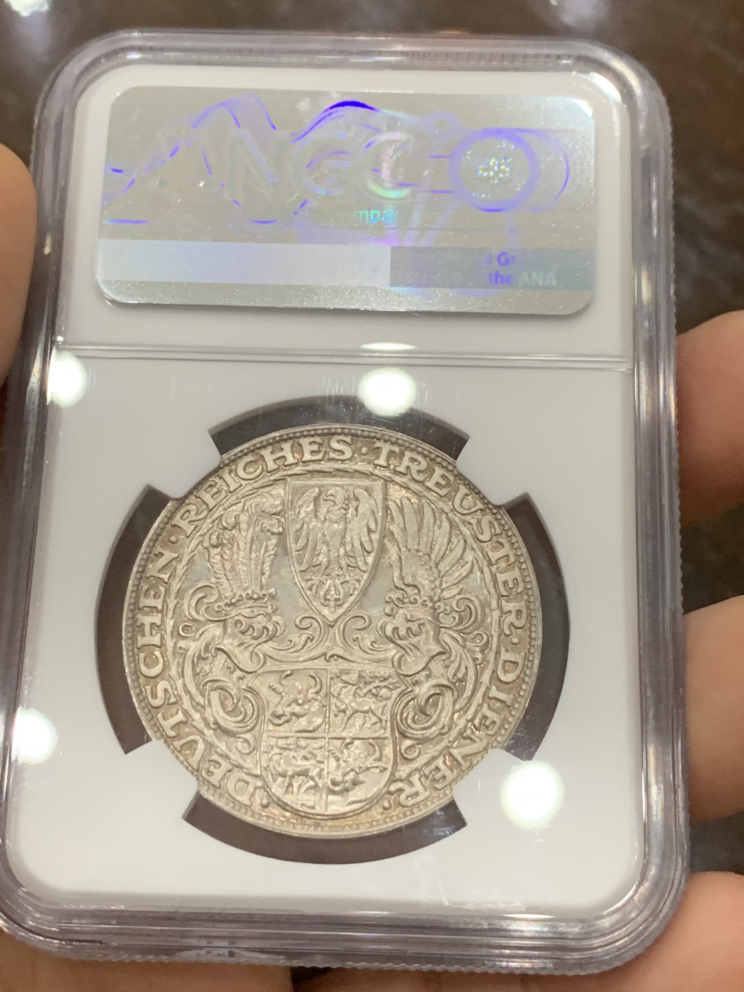 《竞宝斋》第121场-周日，周一 ，2场连拍（全场包邮） NGC-MS63 德国 1927年 兴登堡五马克形制银章 通体丝绸光，雕刻大师卡尔哥茨作品