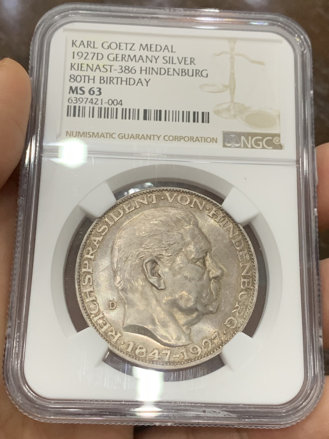 《竞宝斋》第121场-周日，周一 ，2场连拍（全场包邮） NGC-MS63 德国 1927年 兴登堡五马克形制银章 通体丝绸光，雕刻大师卡尔哥茨作品