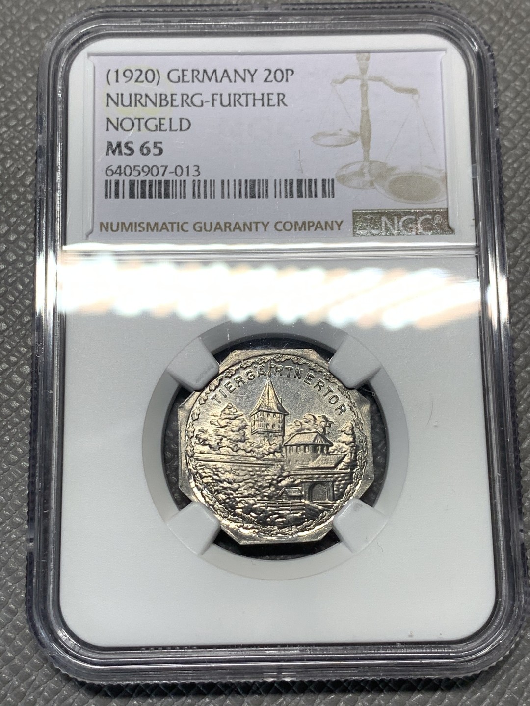 《竞宝斋》第121场-周日，周一 ，2场连拍（全场包邮） NGC-MS65 德国紧急状态货币 1920年纽伦堡八角电车代币 景观不错