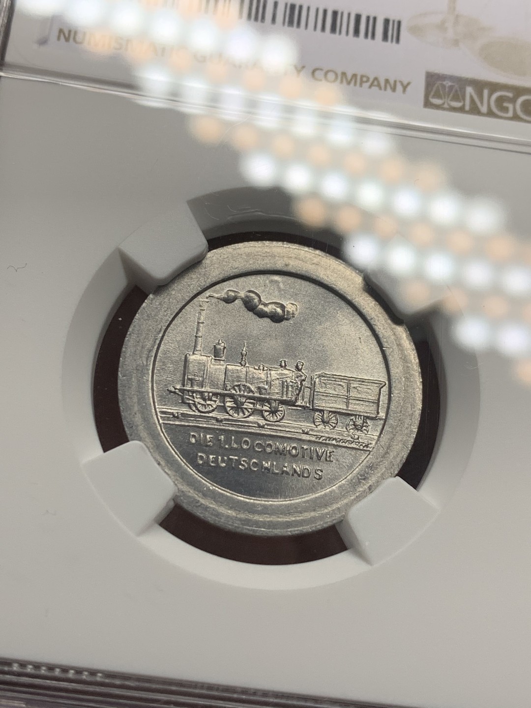 《竞宝斋》第121场-周日，周一 ，2场连拍（全场包邮） NGC MS64 德紧 1921 纽伦堡 100盆妮 小火车代币 状态好