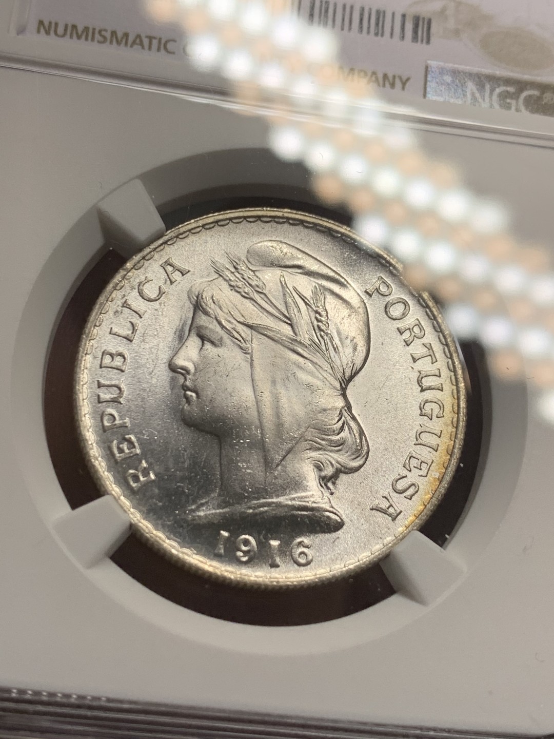 《竞宝斋》第121场-周日，周一 ，2场连拍（全场包邮） NGC-MS63 葡萄牙1916年 自由女神 50分银币 顶级品相