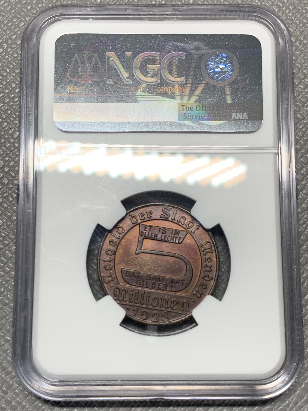 《竞宝斋》第121场-周日，周一 ，2场连拍（全场包邮） NGC MS62BN 1923年德国德紧门登5百万马克铜币 德紧名品