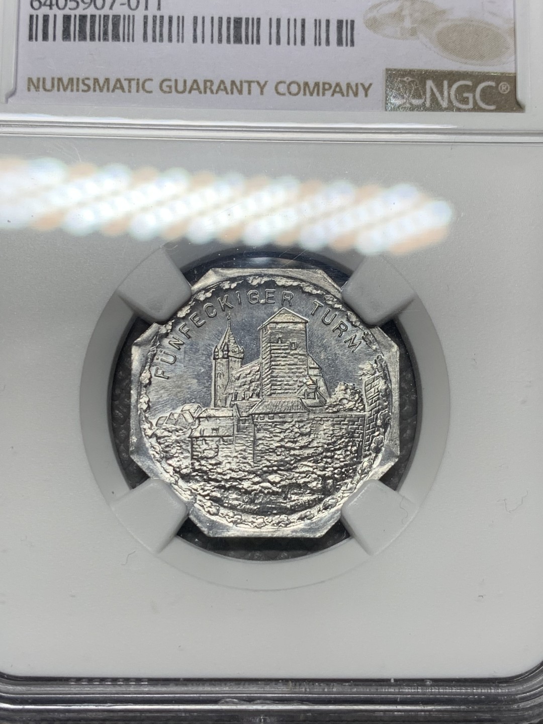 《竞宝斋》第121场-周日，周一 ，2场连拍（全场包邮） NGC-MS64 德国紧急状态货币 1920年纽伦堡八角电车代币 经典设计