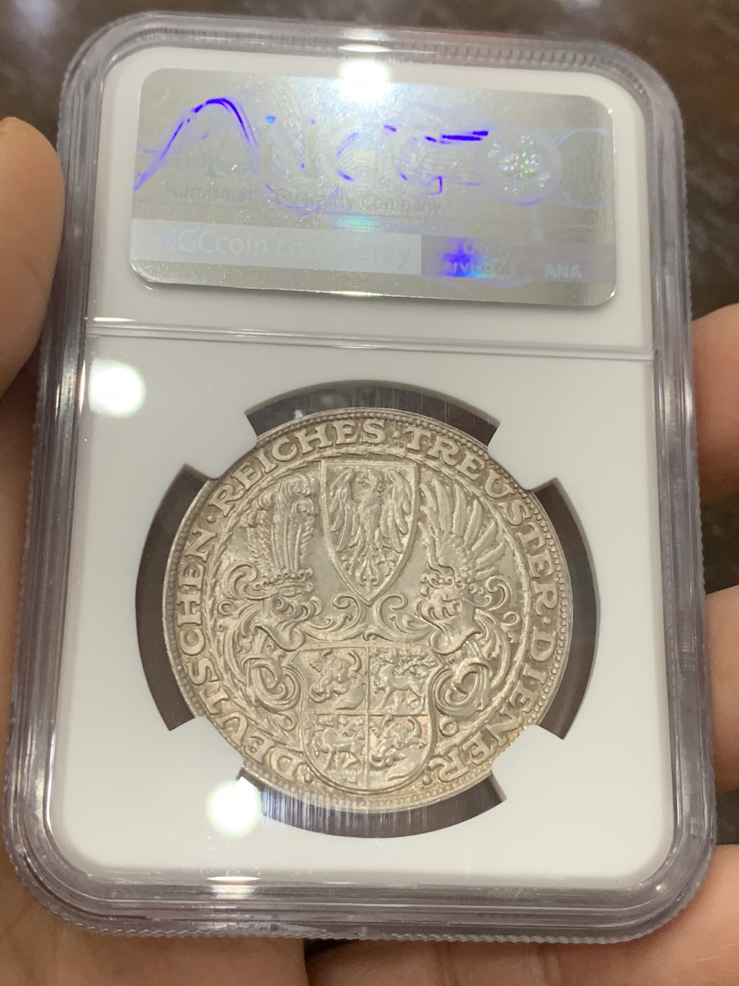 《竞宝斋》第121场-周日，周一 ，2场连拍（全场包邮） NGC-MS63 德国 1927年 兴登堡五马克形制银章 通体丝绸光，雕刻大师卡尔哥茨作品