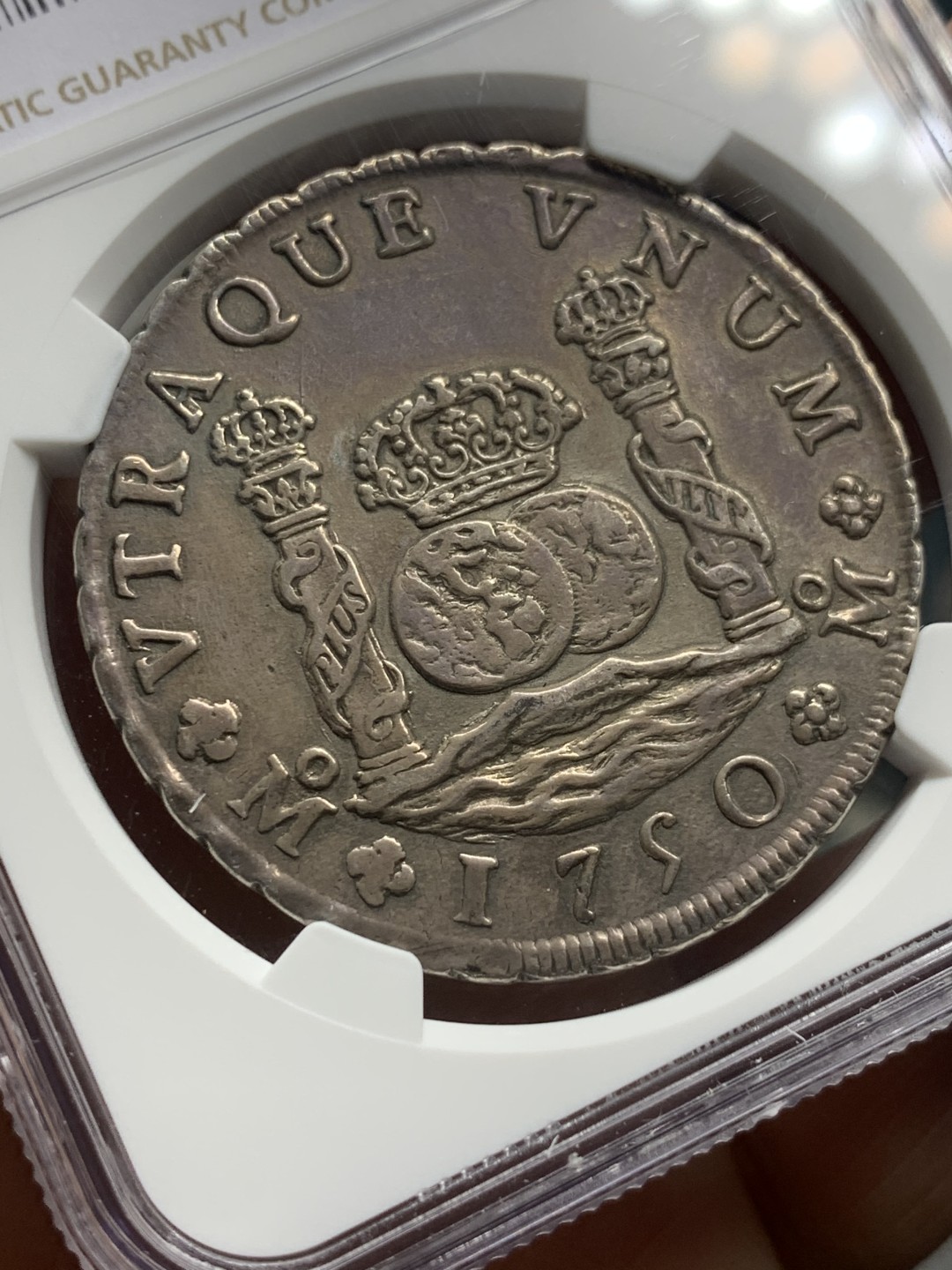 《竞宝斋》第121场-周日，周一 ，2场连拍（全场包邮） NGC AU 墨西哥 1750年MO MF 中期 地球双柱大银币 打制深邃浑厚 难得状态