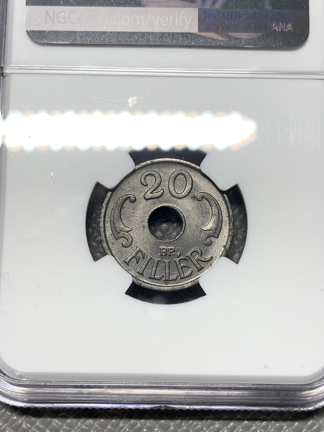 《竞宝斋》第121场-周日，周一 ，2场连拍（全场包邮） NGC-MS64 匈牙利1944年歪皇冠20菲勒铁币