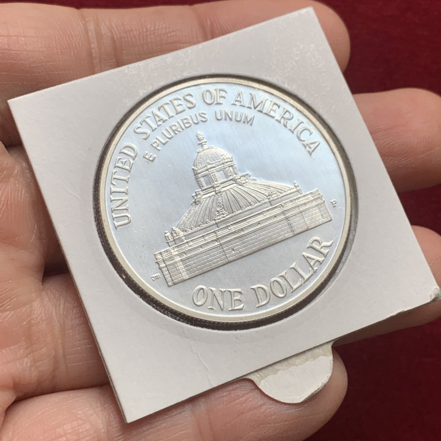 《竞宝斋》第121场-周日，周一 ，2场连拍（全场包邮） 美国 2000年 美国国会图书馆200周年纪念 1美元银币 大银币 38.1mm 26.73克