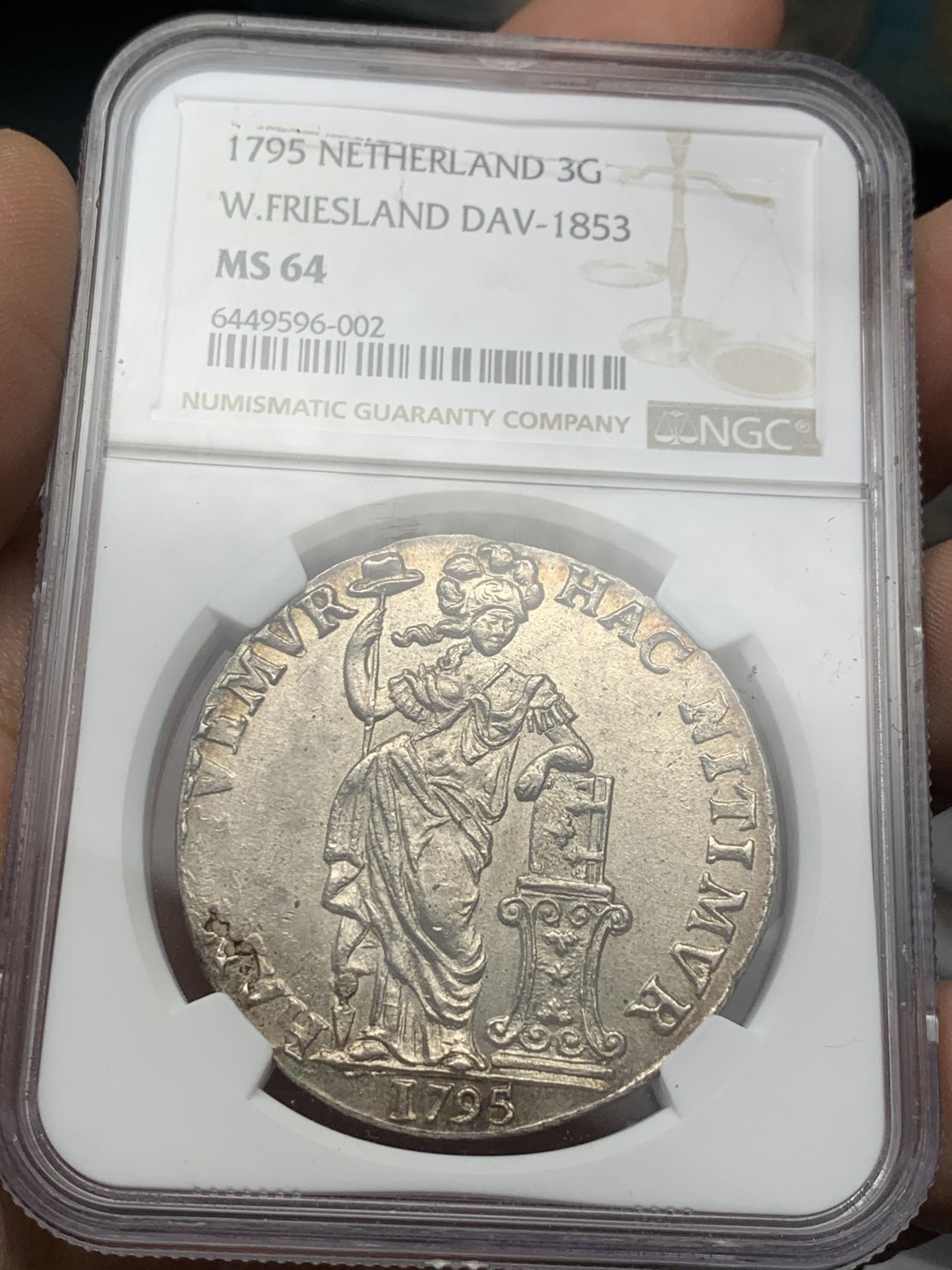 《竞宝斋》第121场-周日，周一 ，2场连拍（全场包邮） NGC MS64 荷兰 1795年  西弗里斯兰省 3盾 女站人 大银币  人物脸部清晰 正反底板凝霜好 光度十足 非常值得收藏