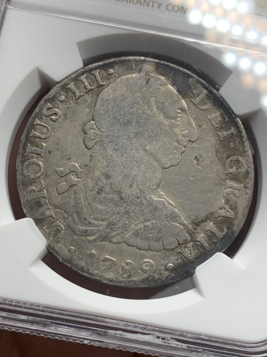 《竞宝斋》第121场-周日，周一 ，2场连拍（全场包邮） NGC F 墨西哥 1789年 卡三 双柱 大银币 不错的品种