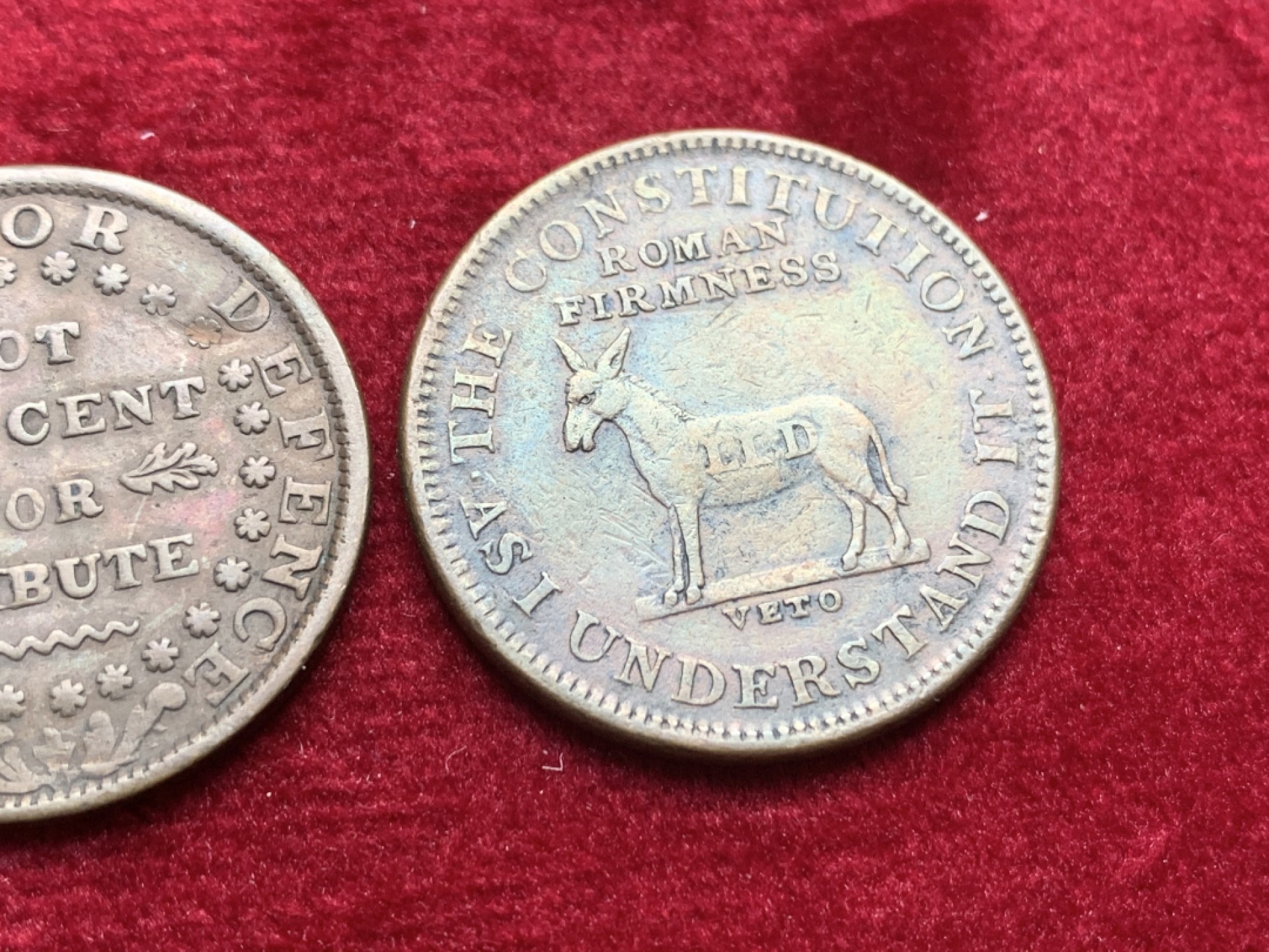 《竞宝斋》第121场-周日，周一 ，2场连拍（全场包邮） 美国代币一对 1837年 艰难时代 代用币 TOKEN +同时期 毛驴代币一枚 细节见图 轻微不平