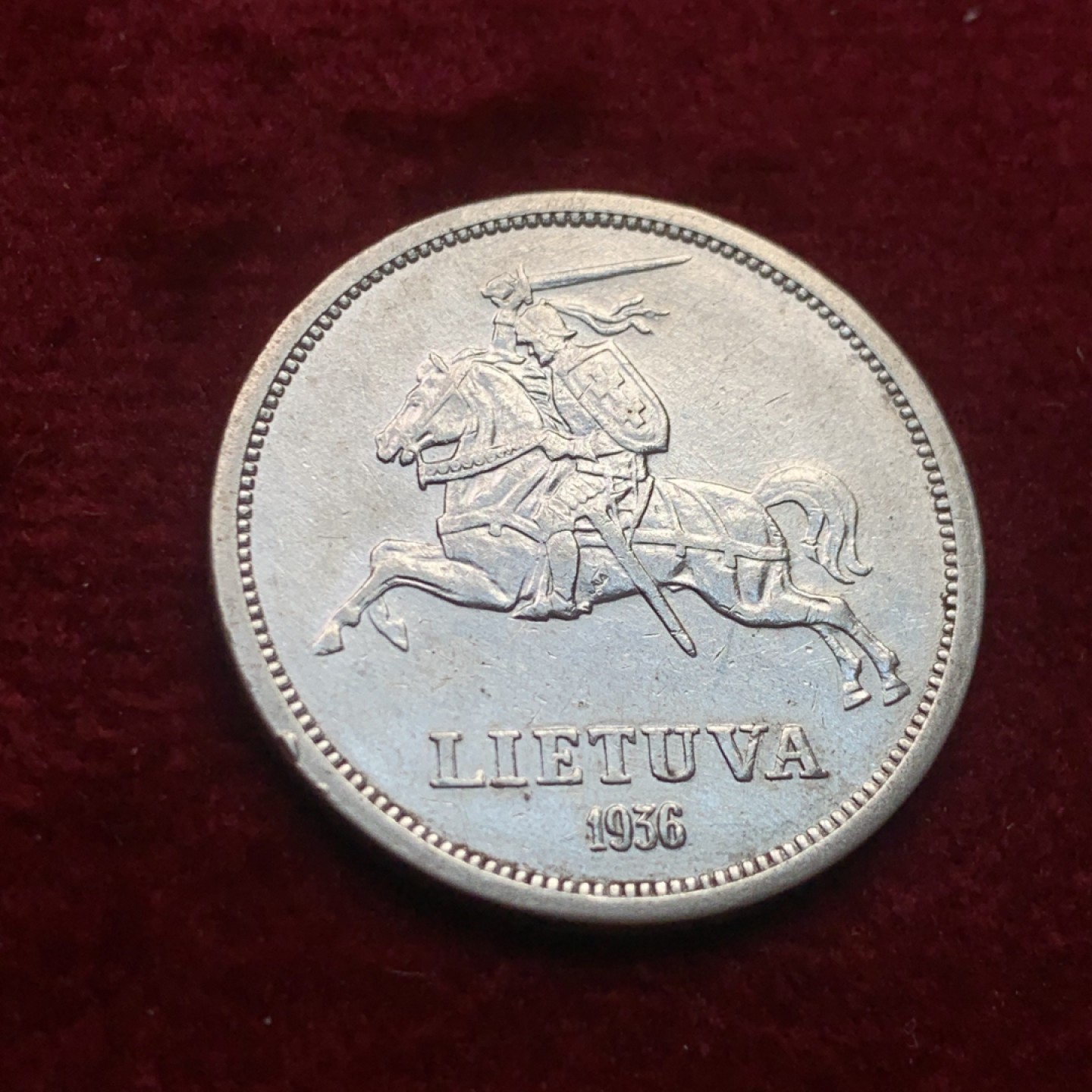 《竞宝斋》第121场-周日，周一 ，2场连拍（全场包邮） 立陶宛1936年5立特银币。750银，直径27mm，重量9g 少见品种