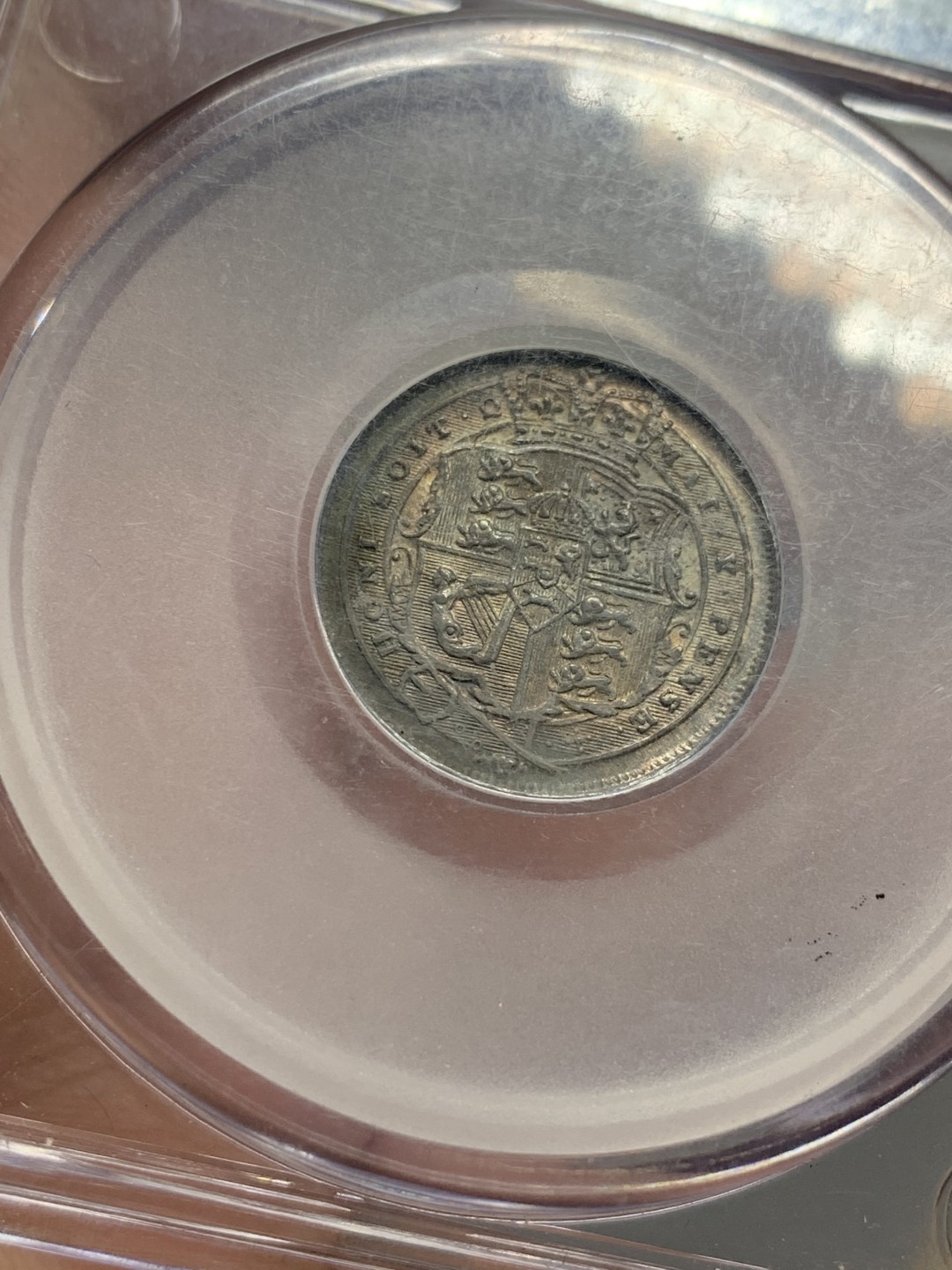 《竞宝斋》第121场-周日，周一 ，2场连拍（全场包邮） 英国 本土评级CGS UNC80  1817年 乔三 6便士银币 深彩包浆细节好