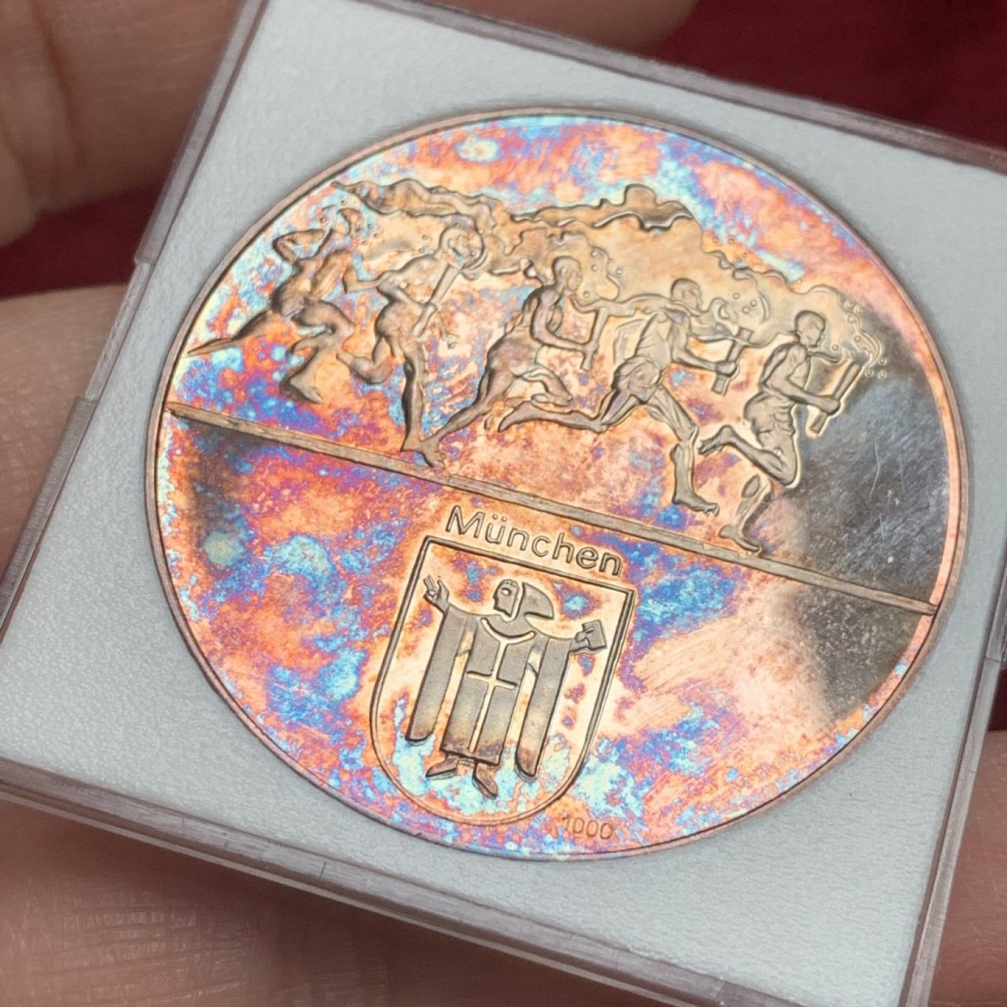 《竞宝斋》第121场-周日，周一 ，2场连拍（全场包邮） 德国1972年慕尼黑奥运会纪念银章 超炫彩包浆 直径40毫米 重量约29.8克