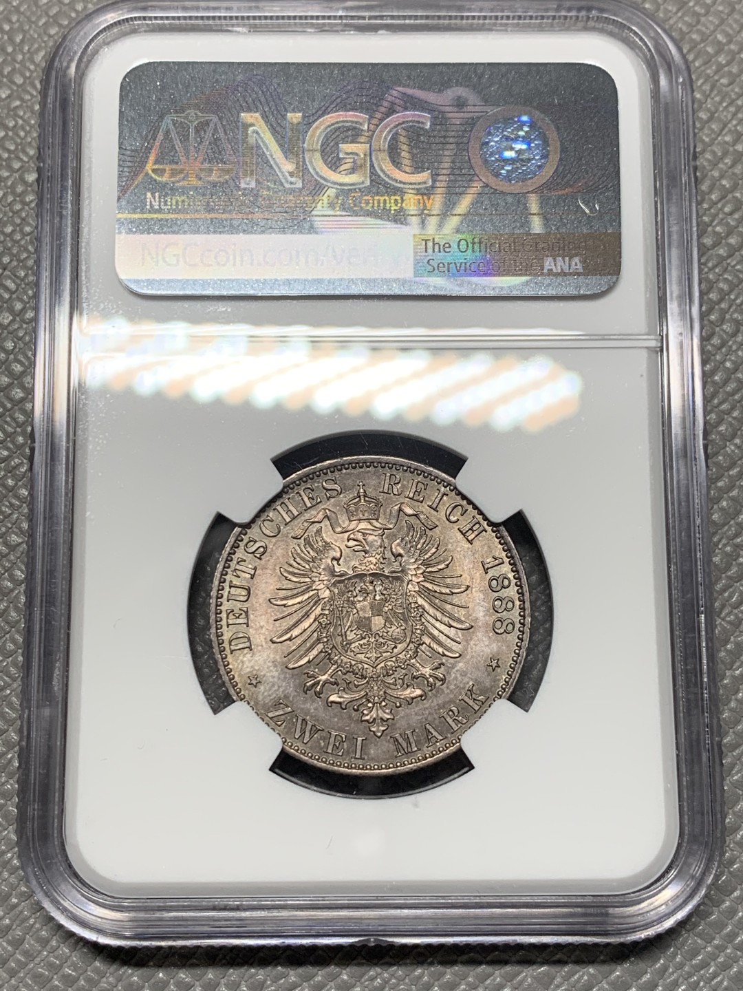 《竞宝斋》第121场-周日，周一 ，2场连拍（全场包邮） NGC-MS62 德国普鲁士 1888年 三皇之年2马克银币 经典纸袋包浆 非常漂亮