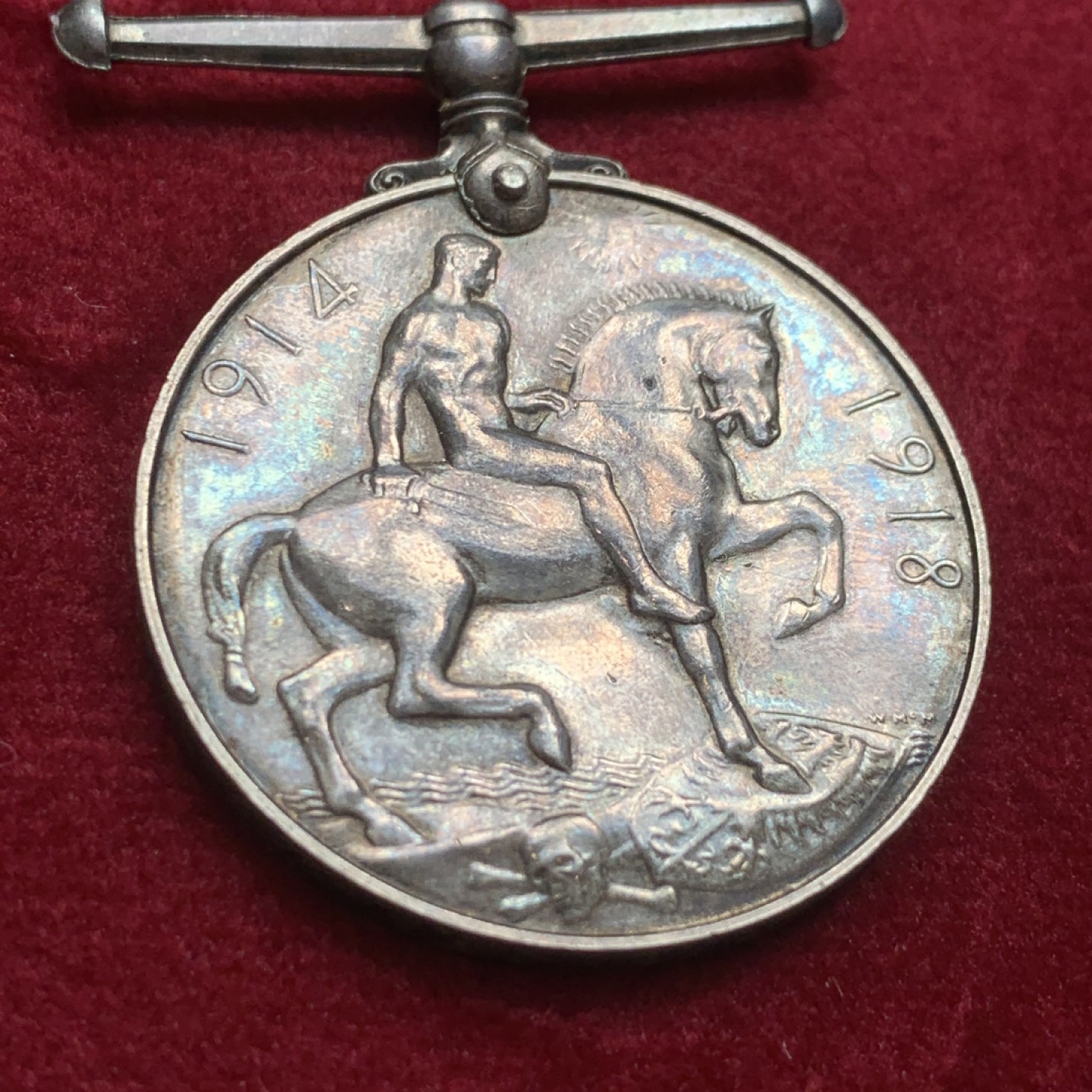 《竞宝斋》第121场-周日，周一 ，2场连拍（全场包邮） 1918年英国一战胜利奖章 银质 未清洗 包浆醇美