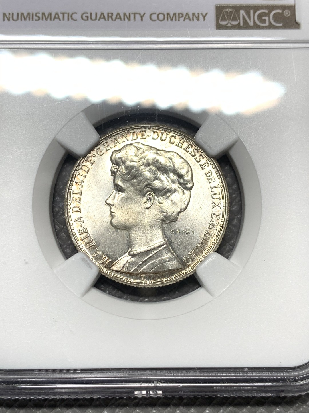 《竞宝斋》第121场-周日，周一 ，2场连拍（全场包邮） NGC-MS64 卢森堡1914年 第一大公玛丽·阿黛拉伊德 ESSAI厂 2法郎银制样币 非常稀少