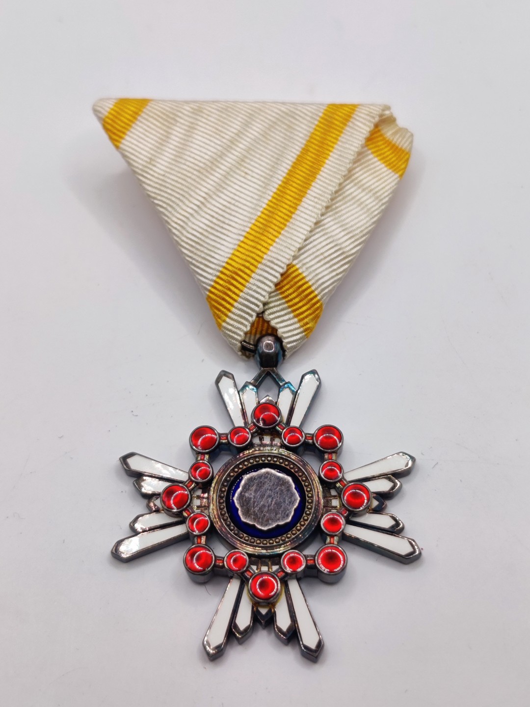 全场0元起拍 第20期 咸鱼国勋章拍卖专场 12月7日（周三）下午6：00开始 日本六等瑞宝章 七宝烧工艺 银制