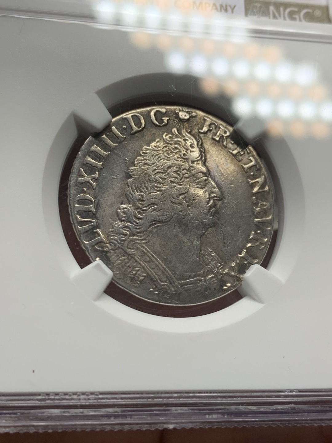 《竞宝斋》第121场-周日，周一 ，2场连拍（全场包邮） NGC XF 法国 1694年H版 路易十四 太阳王 1/4埃居 银币 这个比较少见 双面深打就更不容易了