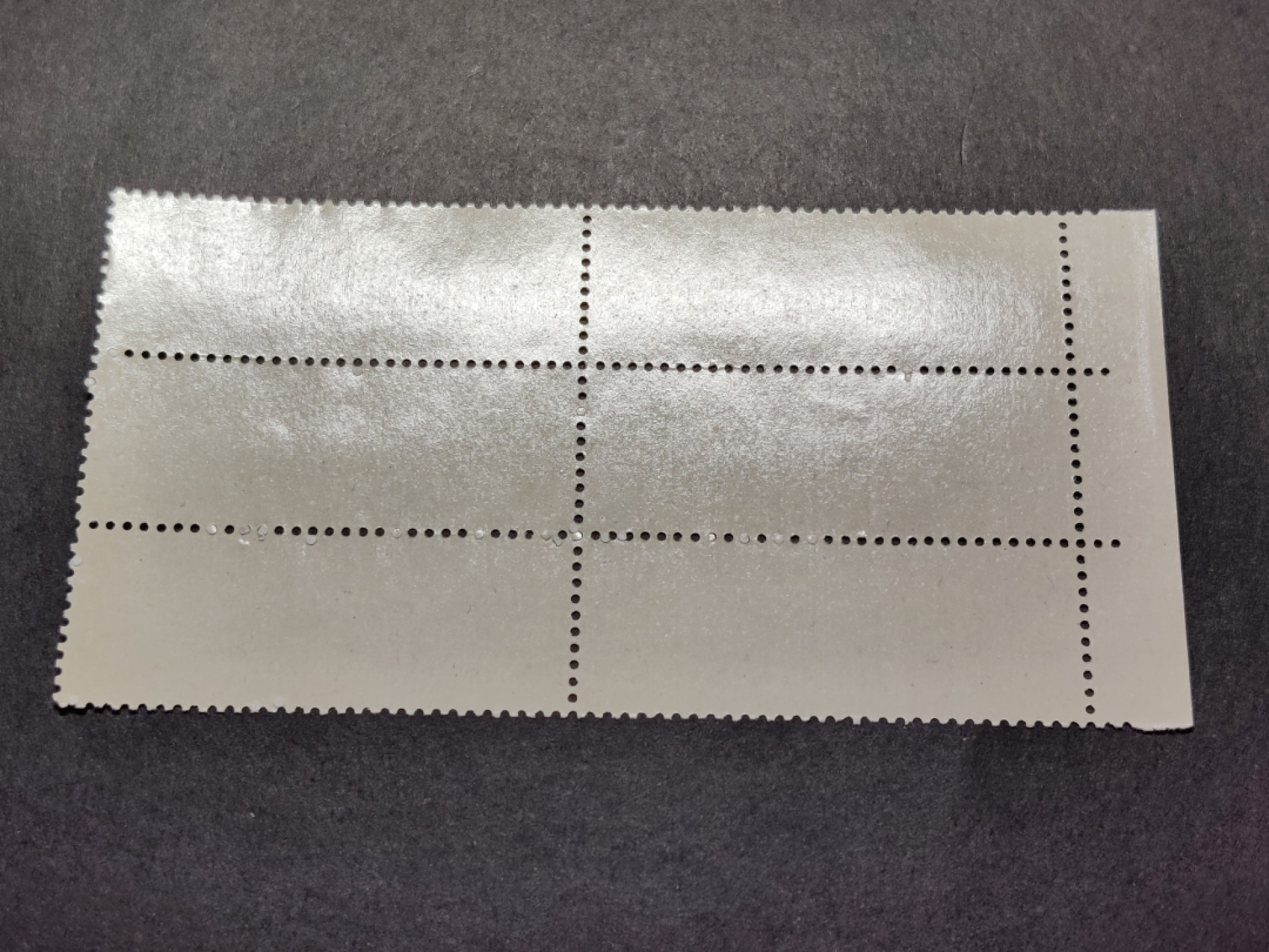 洪涛臻品批发群  精选邮票限时拍卖第一百零五期 特50  古桥4-2 六联带边盖销 正面艳丽背面原胶润亮！这个票的背胶高难度,十分难得一见的品相，全品！ 且卖且珍惜的评级品质！