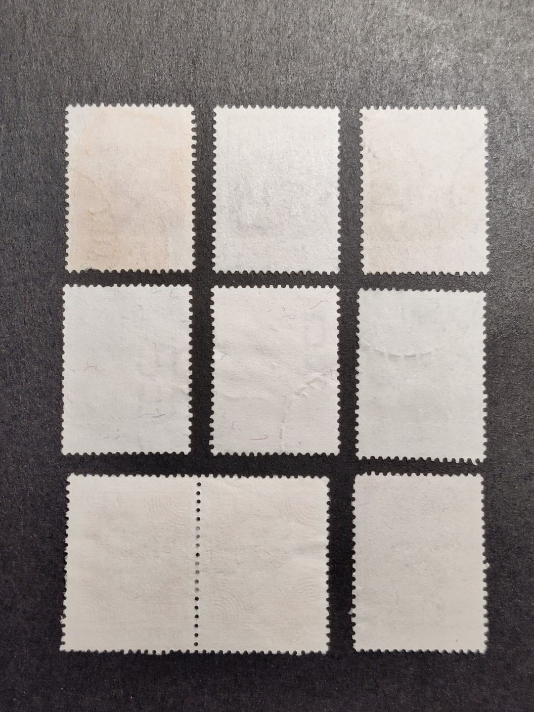 洪涛臻品批发群  精选邮票限时拍卖第一百零五期 国花一组 及双鲤中的缺票14元面值双联 信销上品