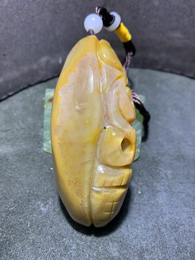 器天然马达加斯加冰透高玉化朱砂千层纹玛瑙镂空雕刻招财貔貅把件一个 - 器天然马达加斯加冰透高玉化朱砂千层纹玛瑙镂空雕刻招财貔貅把件一个