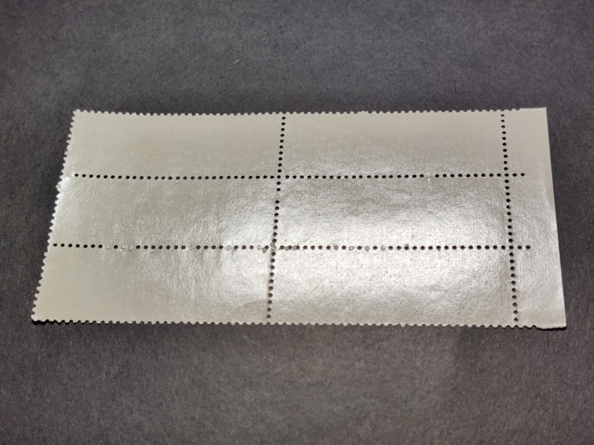 洪涛臻品批发群  精选邮票限时拍卖第一百零五期 特50  古桥4-2 六联带边盖销 正面艳丽背面原胶润亮！这个票的背胶高难度,十分难得一见的品相，全品！ 且卖且珍惜的评级品质！