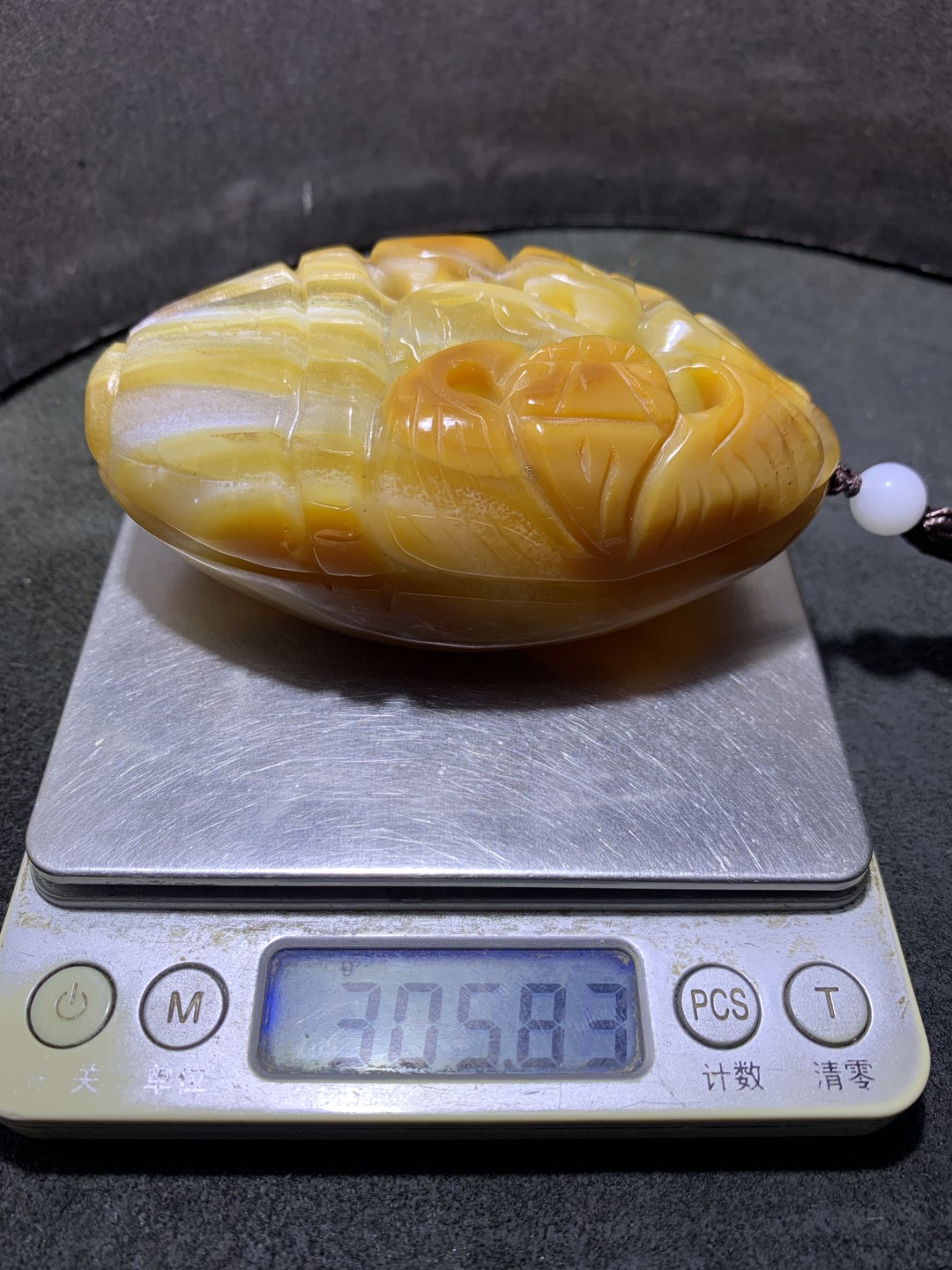 器天然马达加斯加冰透高玉化朱砂千层纹玛瑙镂空雕刻招财貔貅把件一个