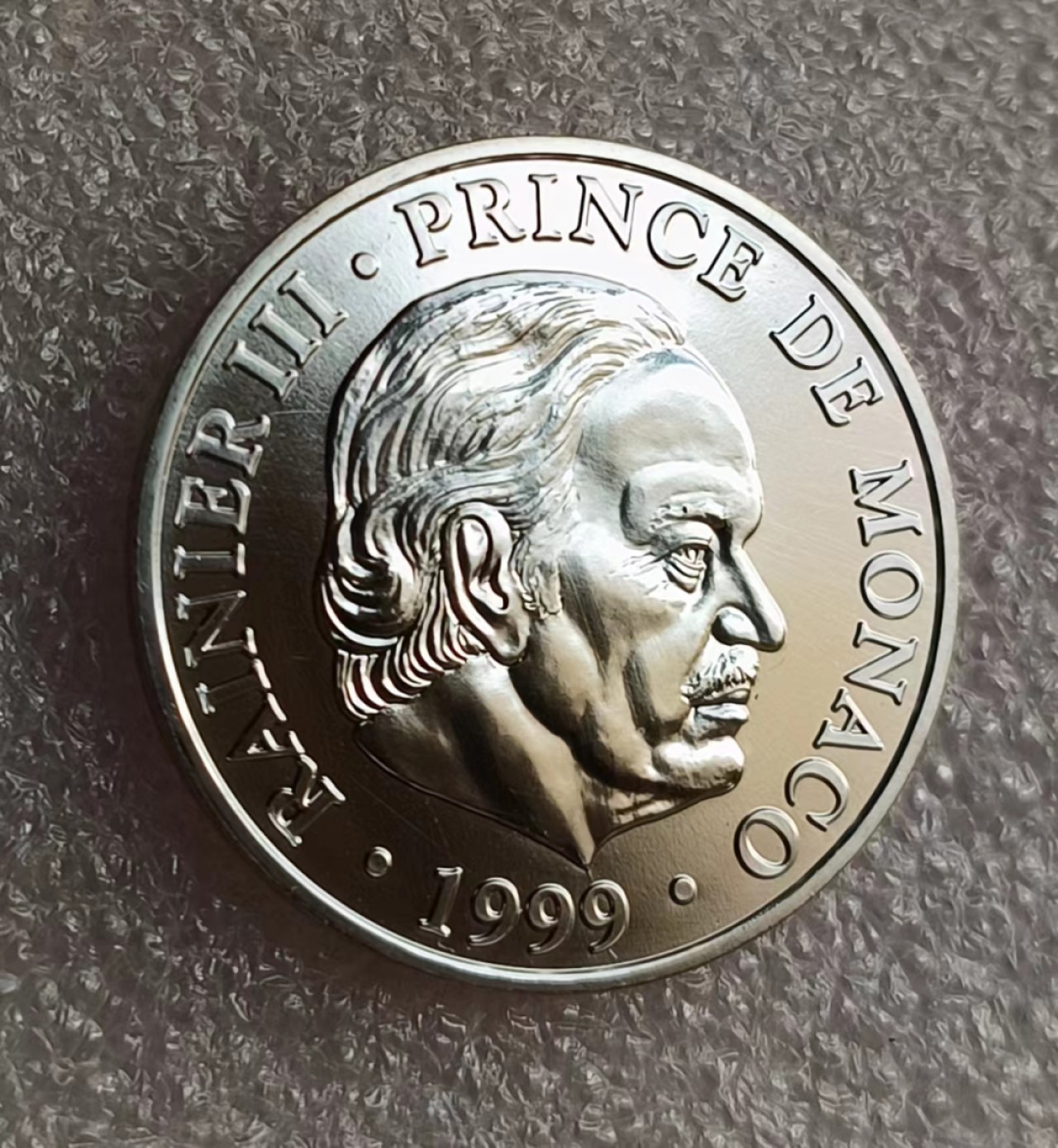 瓶子🏺第69期拍卖会 摩纳哥1999年100法郎君主50周年纪念银币（发行量2万）