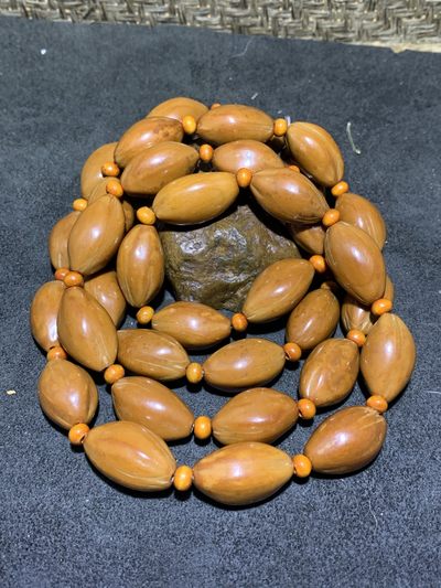 精美橄榄核随形素核手串一条 - 精美橄榄核随形素核手串一条