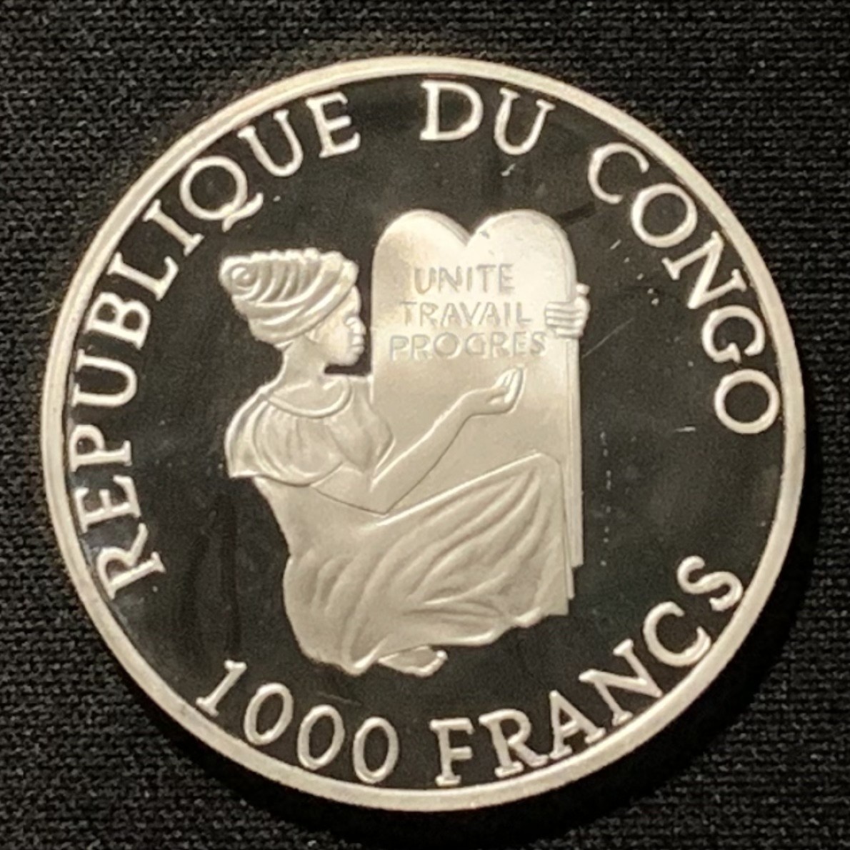 紫瑗钱币——第324期拍卖 刚果 1997年 法国世界杯 1000法郎 15克 0.999银 精制