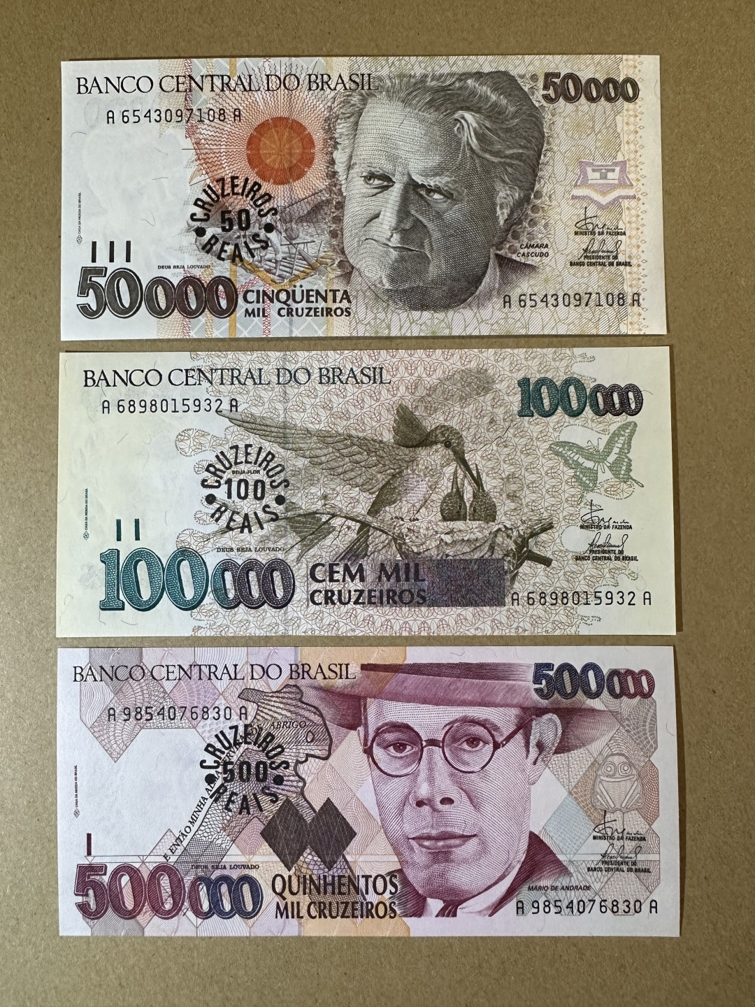 《张总收藏》83期——外币精品 巴西50、100、500雷亚尔3张 UNC 1993年加盖改值版