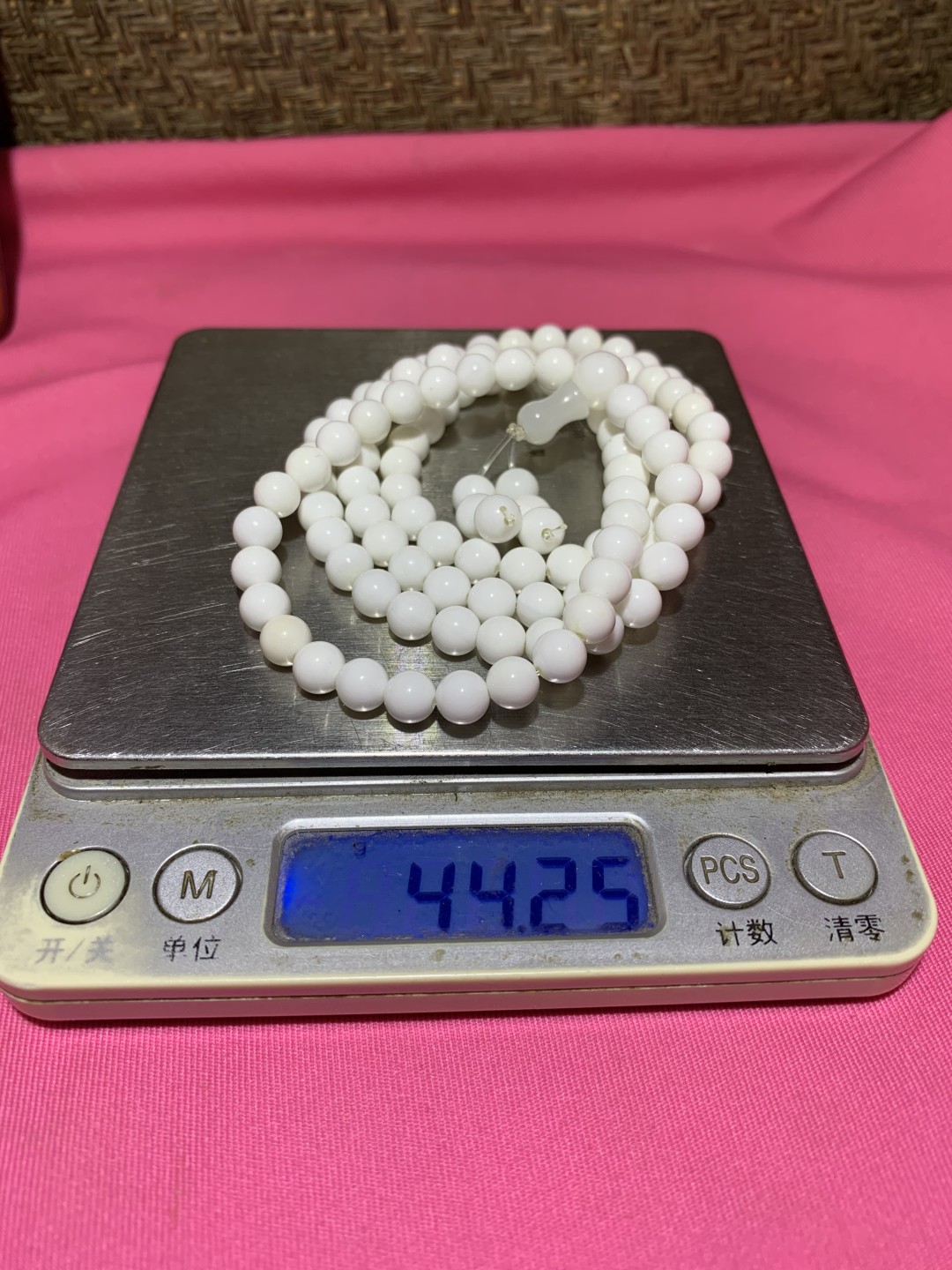 深海奶白贝化玉108手串一条