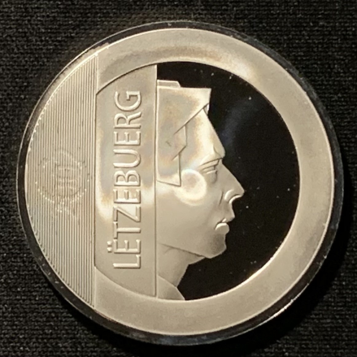 紫瑗钱币——第267期拍卖 卢森堡 2002年 欧盟法院系统 25欧元 22.85克 0.925银 精制