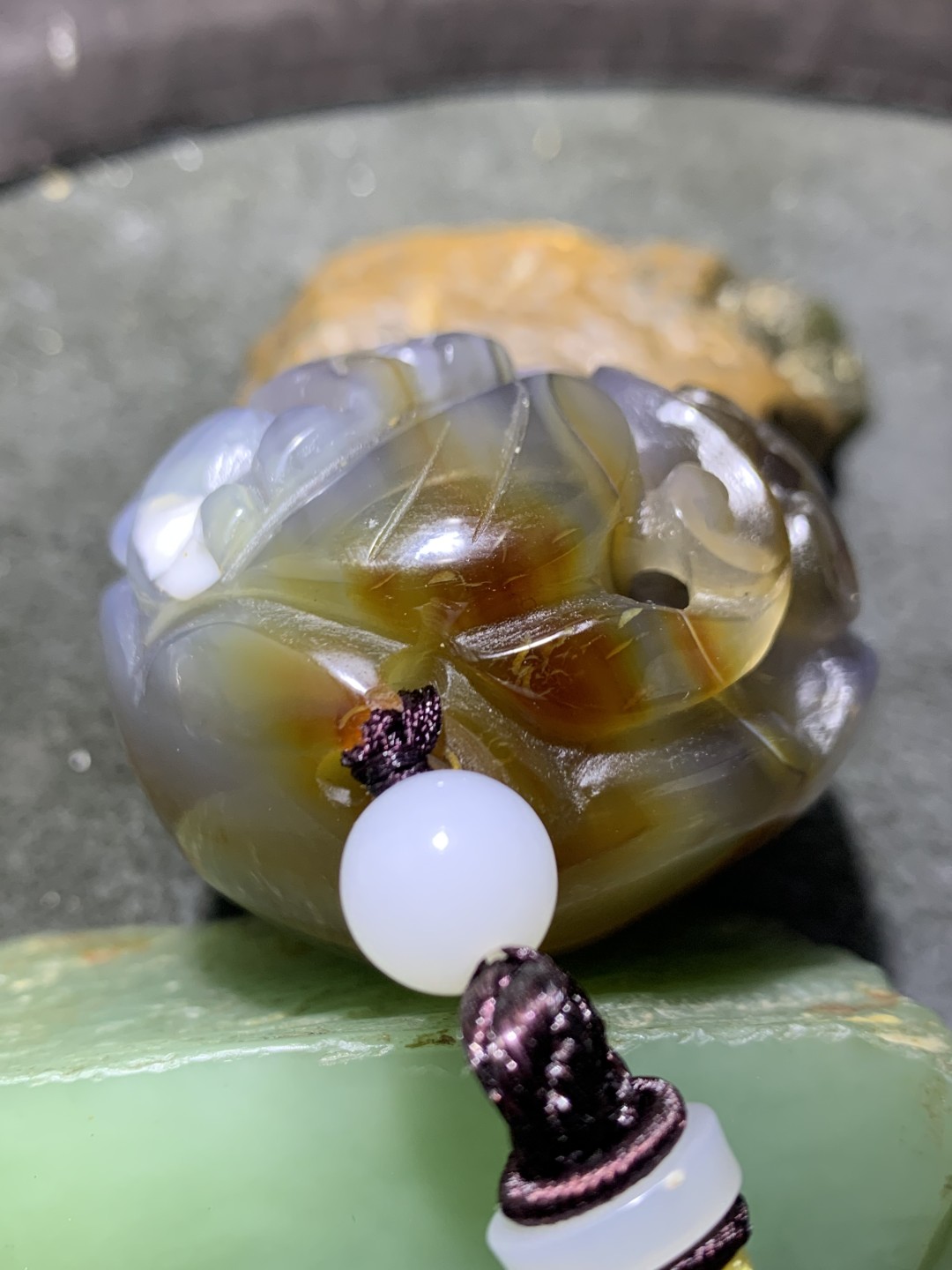 精美原皮高玉化巴西玛瑙镂空雕刻貔貅把件一个！