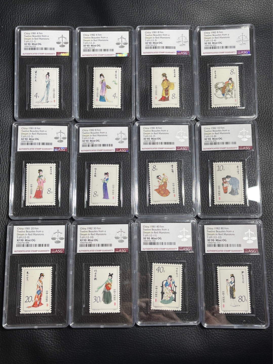 洪涛臻品批发群  精选邮票限时拍卖第一百零七期 T69红楼梦新全 ASG90同分OG  经典热门四大名著系列，评级回来10套都没凑出一套95分，90同分就非常难得，一手出分，收藏邮票绕不开的一套经典邮票，喜欢的老板抓紧趁便宜入手