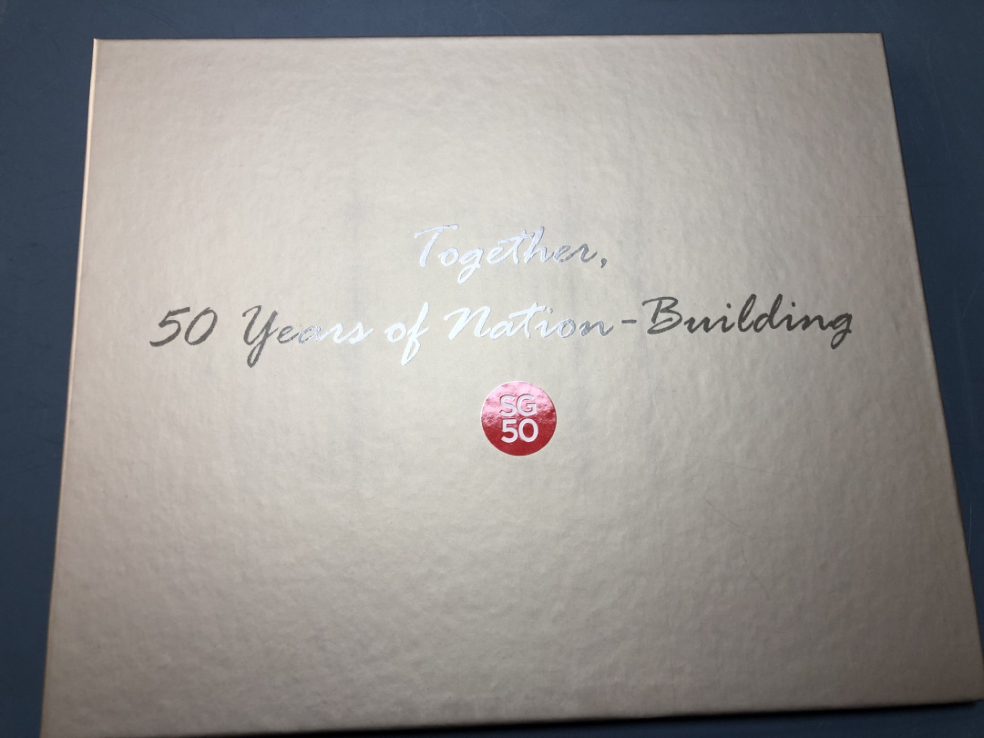 新加坡50周年纪念钞1套:1张50新币+5张10新币