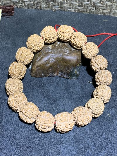 精美龙王出山金刚菩提子手串一条， - 精美龙王出山金刚菩提子手串一条，