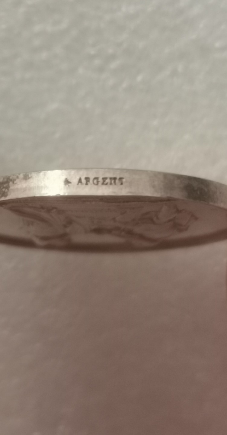 瓶子🏺第69期拍卖会 法国19世纪中期银质婚章（2）未使用高点好28毫米11.02克