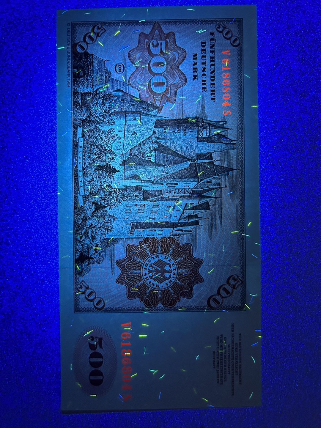 收藏联盟Quantum Auction 第217期拍卖  德国联邦1980年500马克  荧光下无黄无斑四角尖 大副 较少年份版本