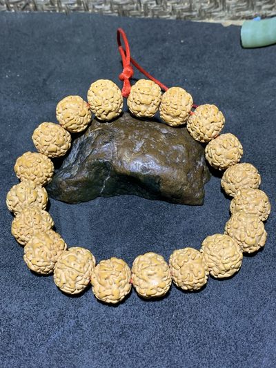 精美勿里达，矮桩满肉金刚菩提子手串一条 - 精美勿里达，矮桩满肉金刚菩提子手串一条