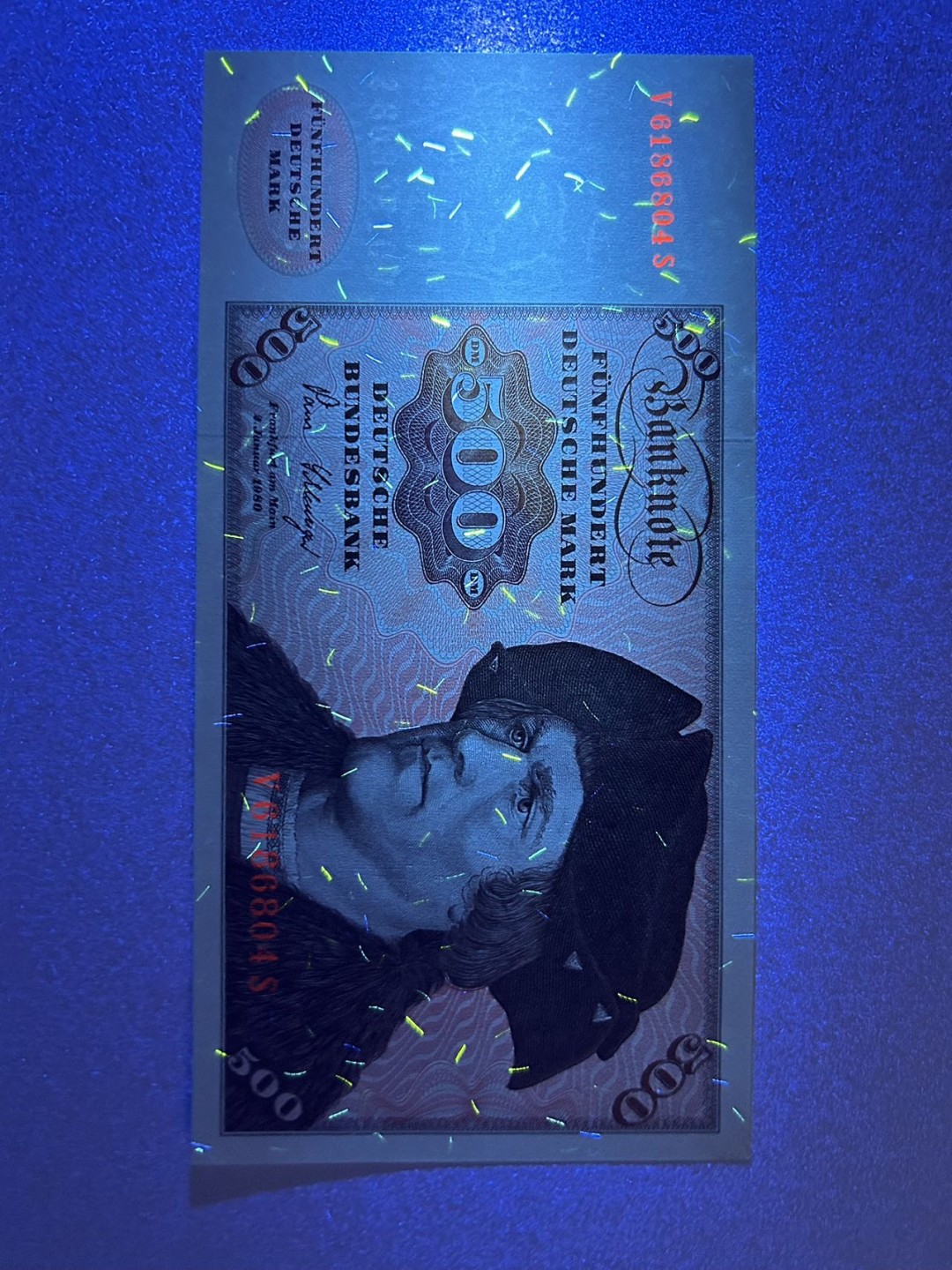 收藏联盟Quantum Auction 第217期拍卖  德国联邦1980年500马克  荧光下无黄无斑四角尖 大副 较少年份版本