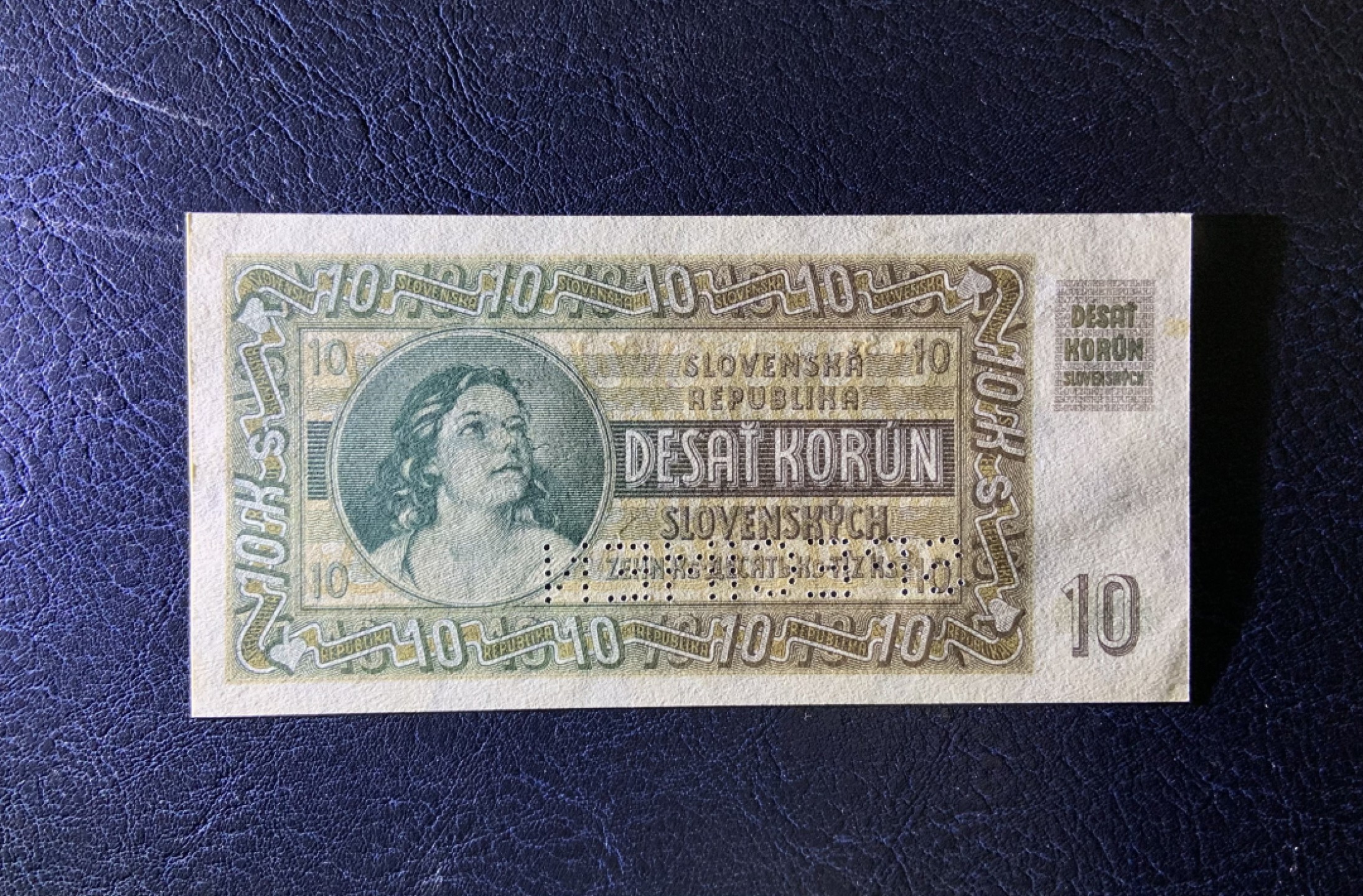 收藏联盟Quantum Auction 第217期拍卖  斯洛伐克1939年100克朗样票 品相UNC-