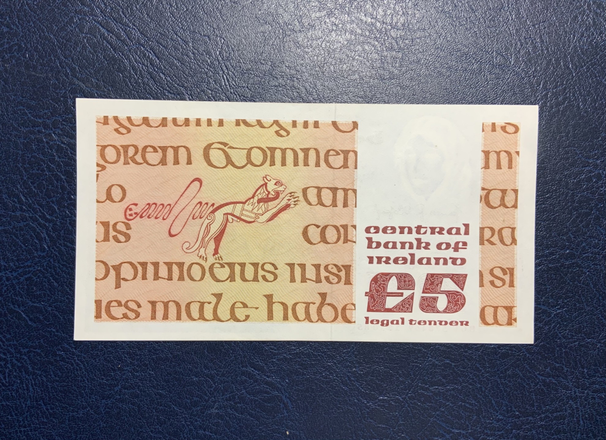 收藏联盟Quantum Auction 第217期拍卖  爱尔兰1985年5版 品相UNC- 有针孔