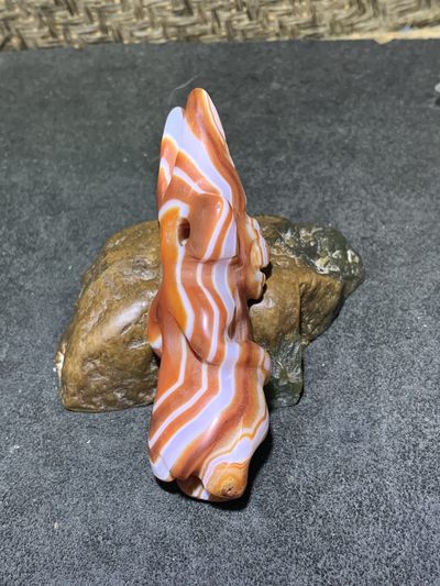 精美缠丝玛瑙雕刻仿古人物把件一个！ - 精美缠丝玛瑙雕刻仿古人物把件一个！